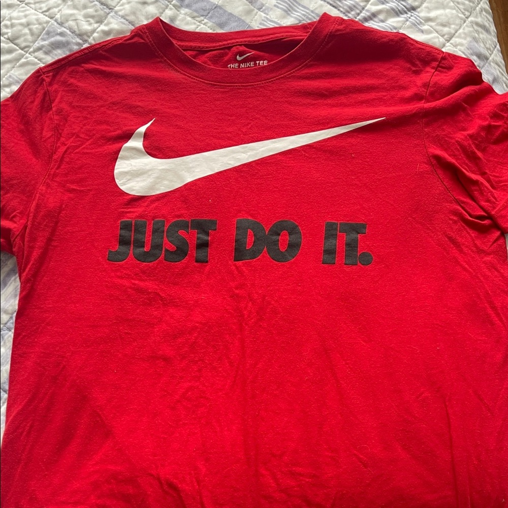 Nike Men's Red 'Just Do It' Tee